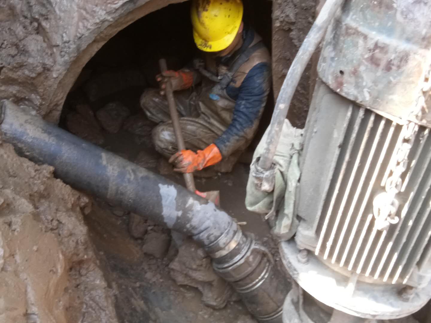 三家镇管道清淤