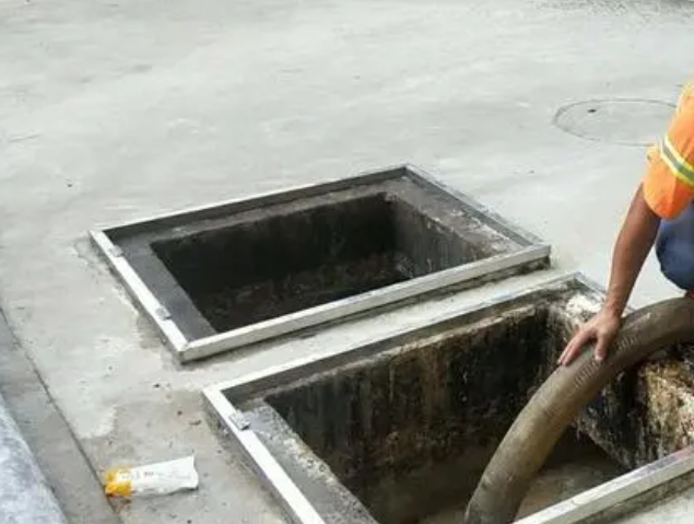三家镇化粪池清理