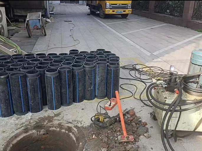 三家镇PE置换管厂家 DN315置换管 非开挖管短管置换